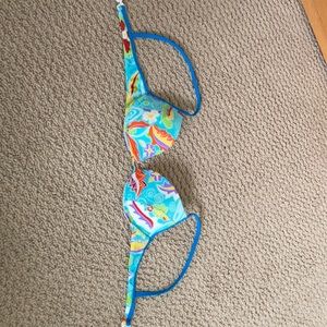 Patterned underwire bikini